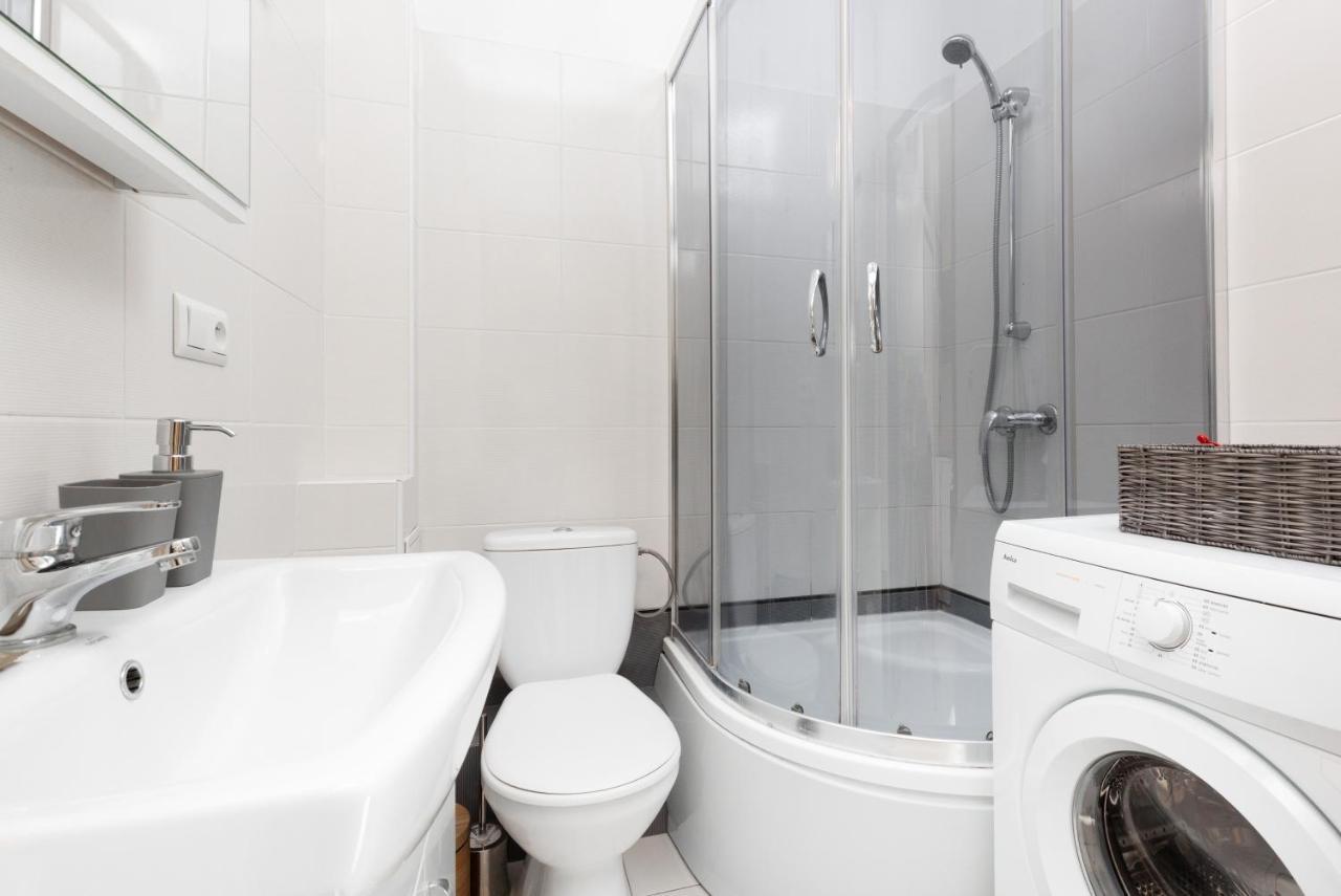 Apartments City Center Krucza By Renters Varsovia Exterior foto