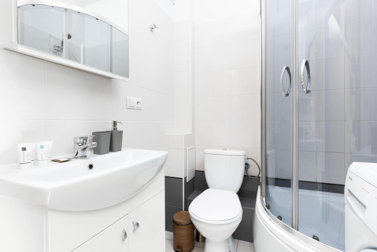 Apartments City Center Krucza By Renters Varsovia Exterior foto